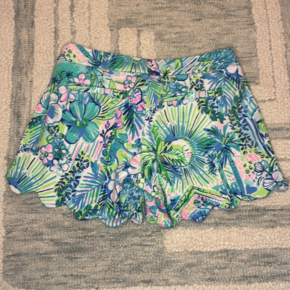 Lilly Pulitzer Shorts - Picture 2 of 3